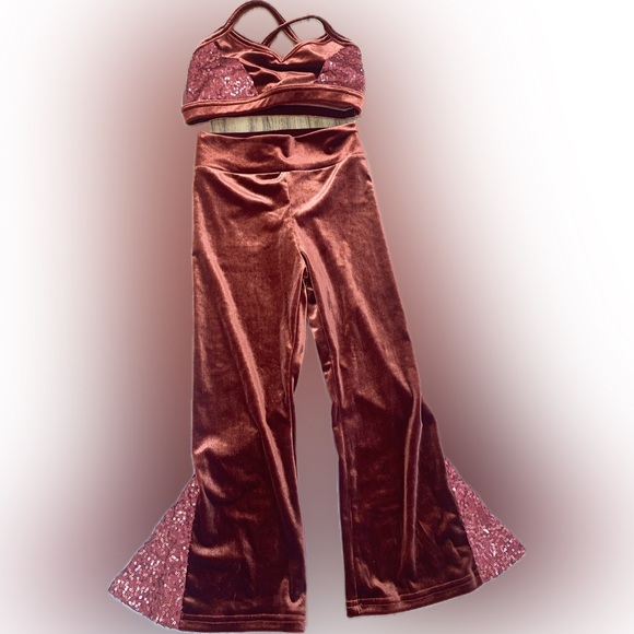 Details Dancewear 3 piece set. 
Velvet with sequin detail top, pant, and brief - Picture 1 of 4